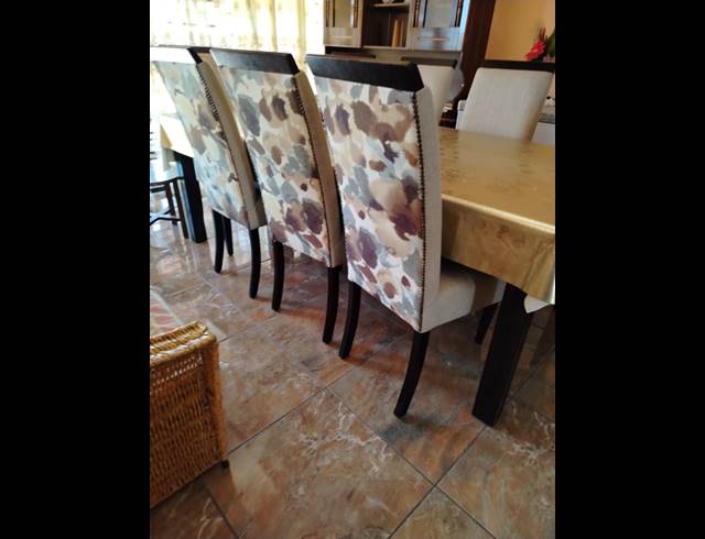 3 BEDROOM FREEHOLD FOR SALE IN DURNACOL